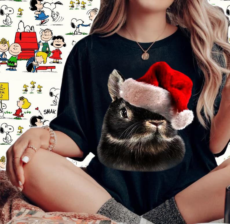 Hot T-Shirt, Netherland Dwarf Rabbit, Christmas Santa Hat, Bunny t-shirt woman shirt