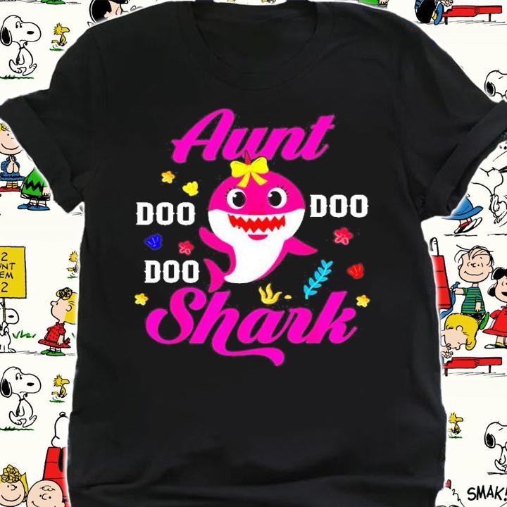 Aunt Shark Gift Cute Baby Shark Family T Shirt t-shirt