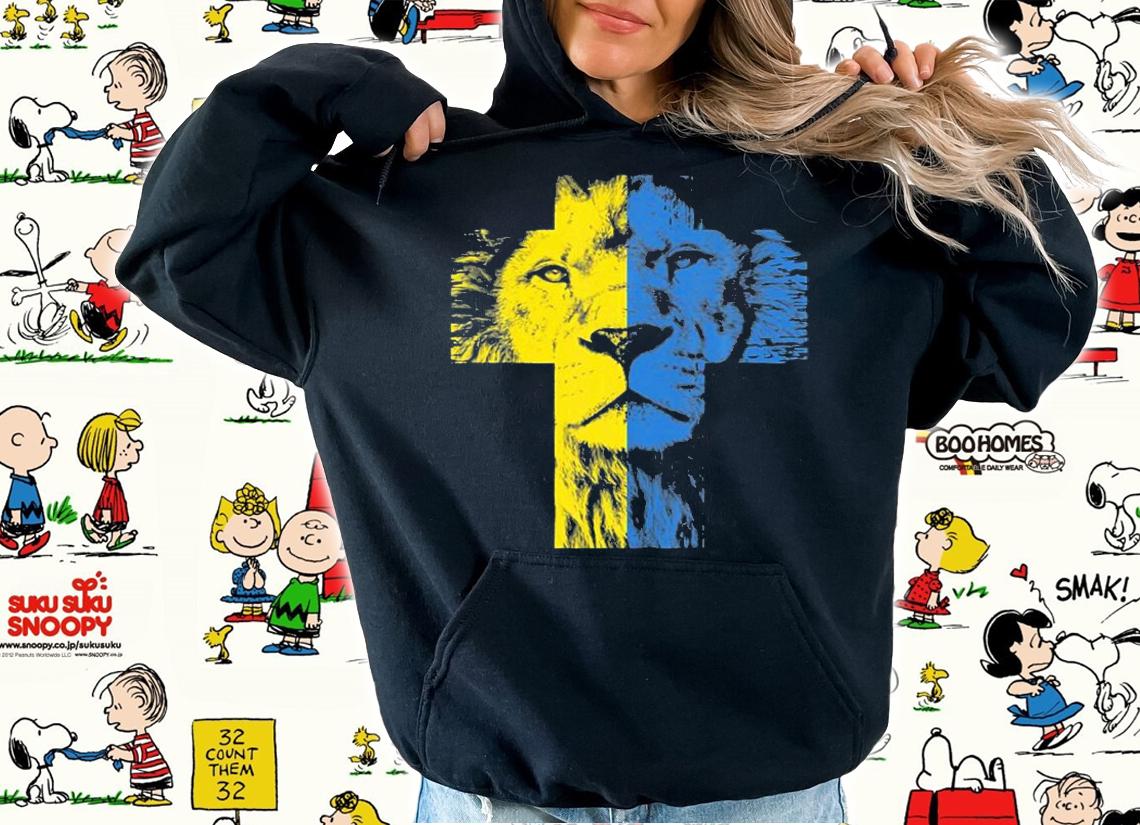 Ukraine Lion Design Jesus Pray Ukrainians T-Shirt t-shirt