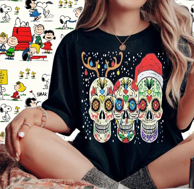 Sugar Skulls Reindeer Santa Fun Christmas Mexican Latin Gift Shirt t-shirt