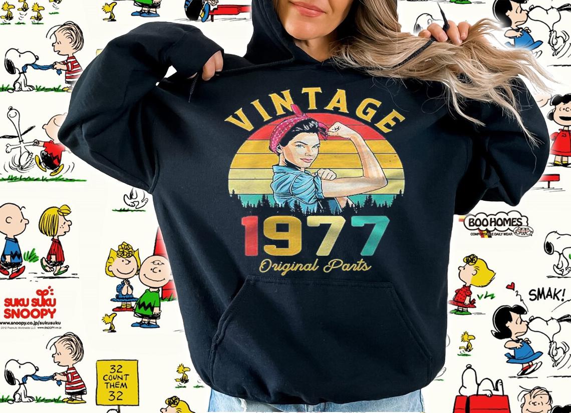 Womens Vintage 1977 Made In 1977 44Th Birthday Women 44 Years Old Shirt t-shirt hoodie