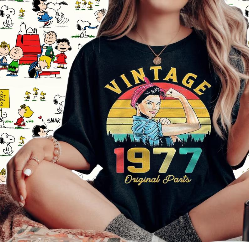 Womens Vintage 1977 Made In 1977 44Th Birthday Women 44 Years Old Shirt t-shirt woman shirt
