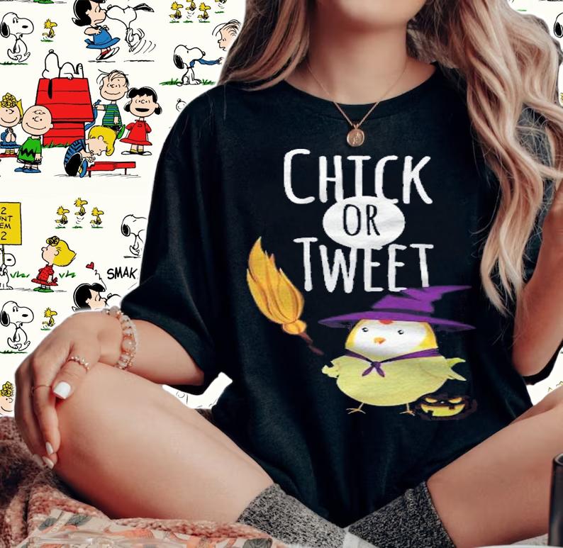 Funny Halloween Gag Chick Or Tweet Trick Or Treat Joke Cute Shirt woman shirt