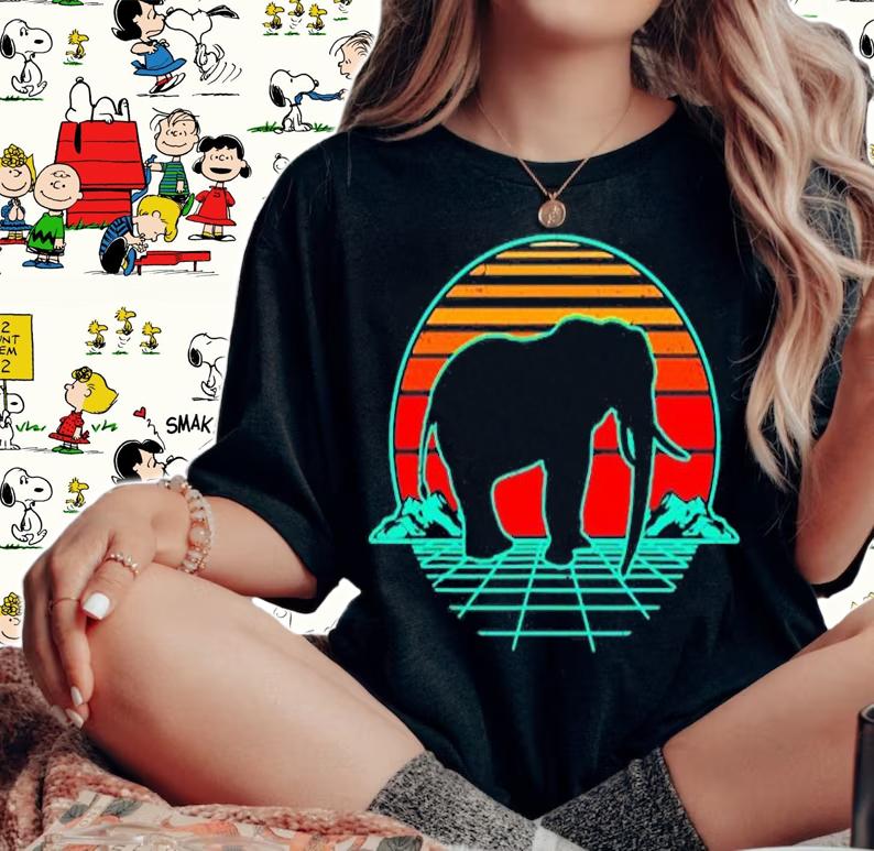 Elephant Safari Wildlife Animal Retro Vintage Retrowave Gift T-Shirt woman shirt