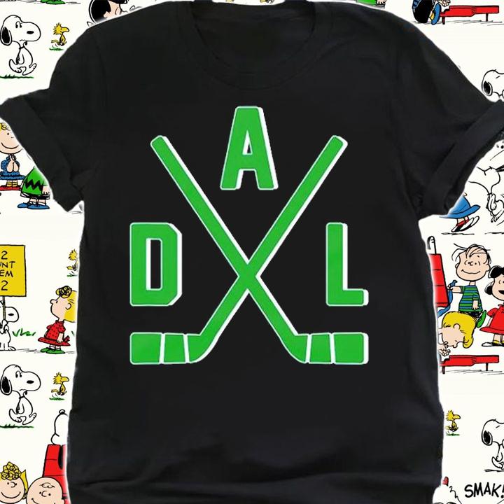 Vintage Dallas Hockey Sticks Player T-Shirt