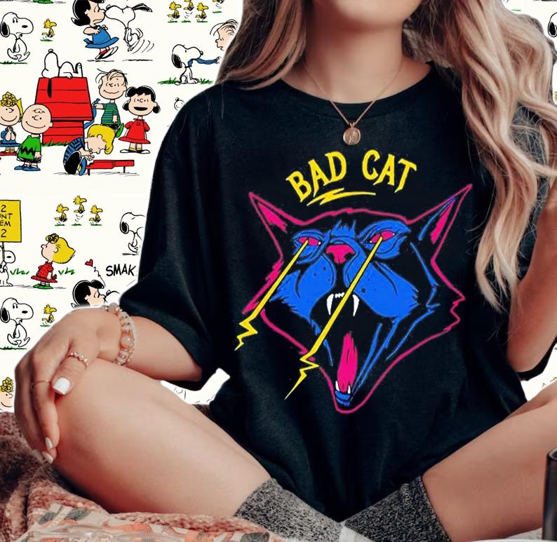 Dead By Daylight Neas Bad Cat T-Shirt woman shirt
