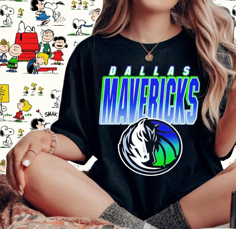 Dallas Mavericks Retro NBA T-Shirt woman shirt