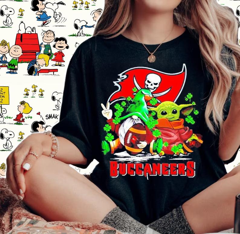 St.Patrick's day Gnome and Baby Yoda Tampa Bay Buccaneers shirt woman shirt