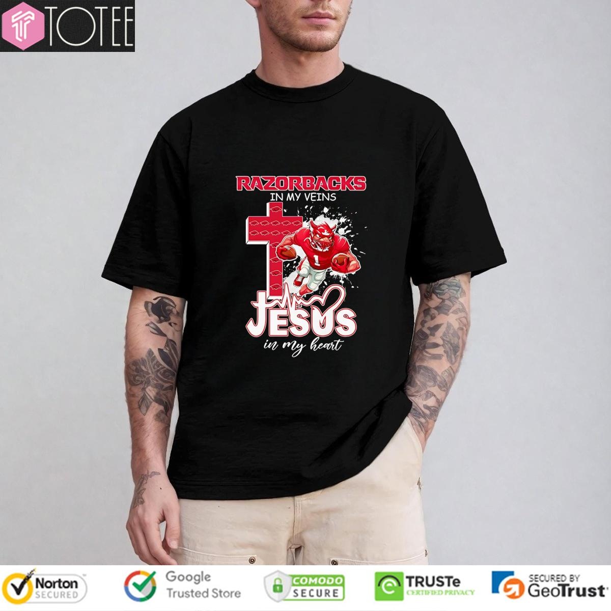 Razorbacks In My Veins Jesus In My Heart Football Mascot T-shirt